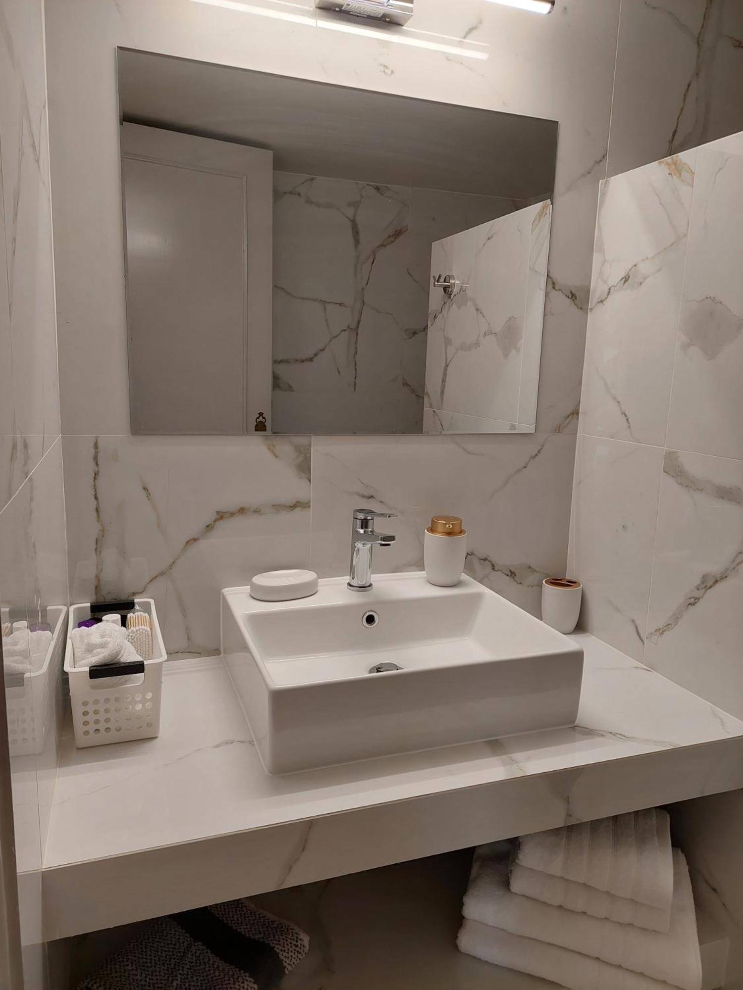 Bmv Apartments 雅典 外观 照片